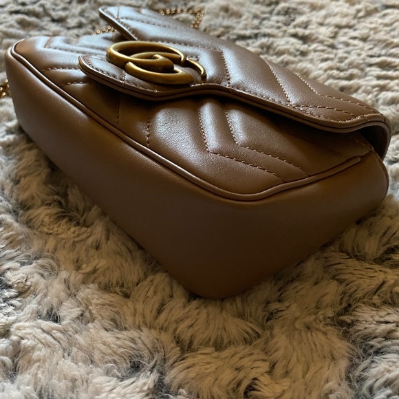 Gucci super mini Marmont Bag - Picture 6 of 8